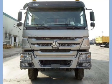 Choosing The Right Dump Truck for Your Construction Projects