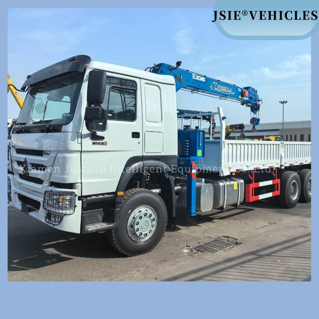 6*4 HOWO Crane Truck with 16t XCMG Lifting Capacity Crane 