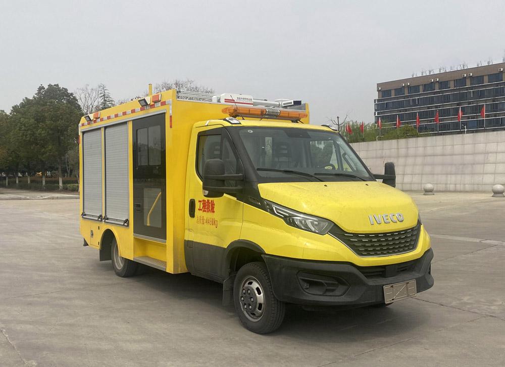 rapid response emergency rescue truck