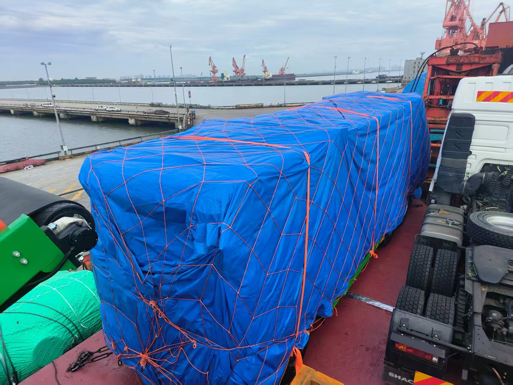 Garbage Compactor Truck ready for shipping