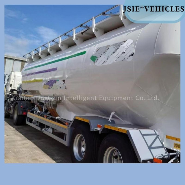 42m3 Bulk Flour Transport Tank with Food Grade Stainless Steel Material 