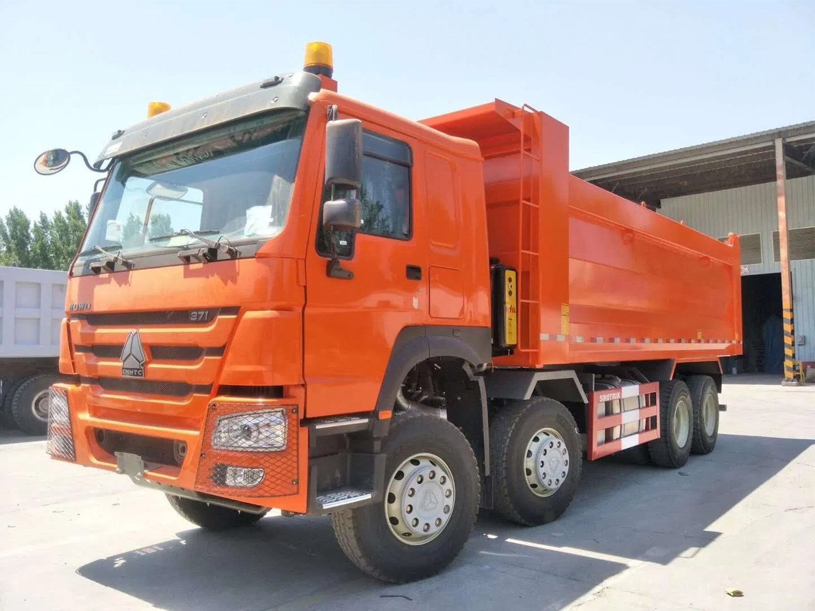 未标题-2_0003_8X4 heavy duty dump truck(1).jpg