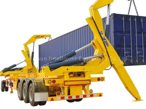 Semi Trailer with XCMG Crane.png