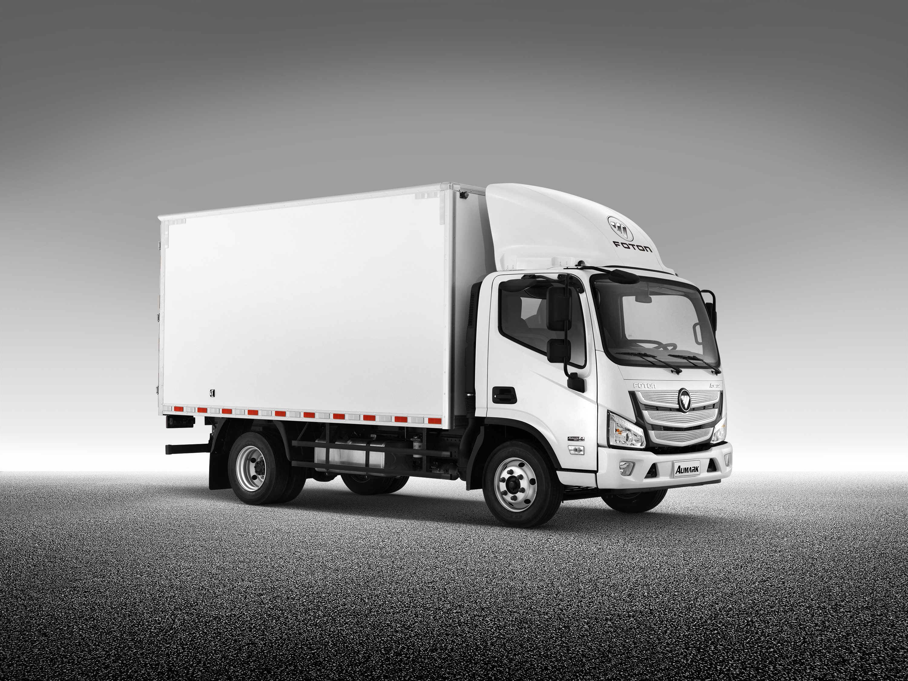Single-row cargo van 60&deg; right front side 单排货箱车 右前侧60&deg;